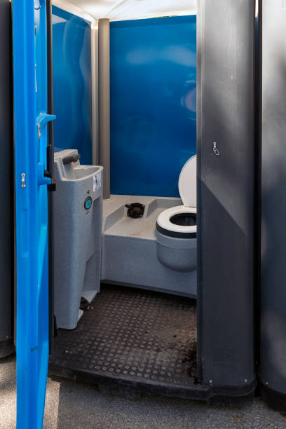 Best Porta potty rental near me  in Silver Lake, FL