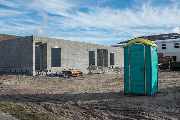 Best Portable restroom trailer rental  in Silver Lake, FL